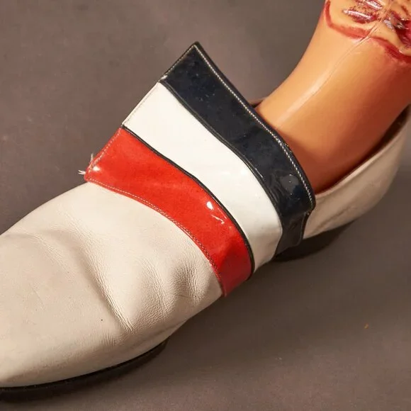 Late 60s Early 70s Stetson White Red and Black Slip On Men’s Shoes